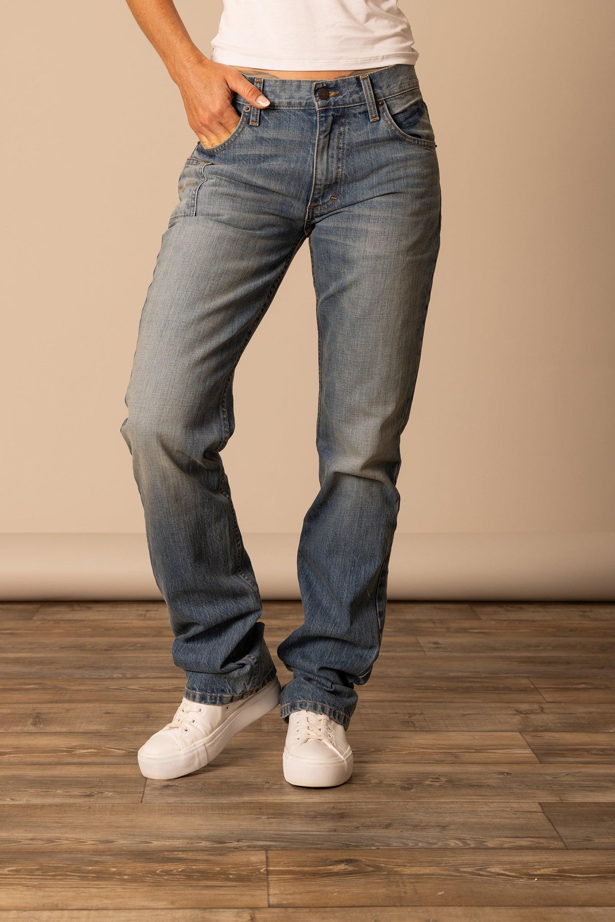 Kimes Ranch Brooks jeans in Mid Wash with a relaxed fit and front pockets
