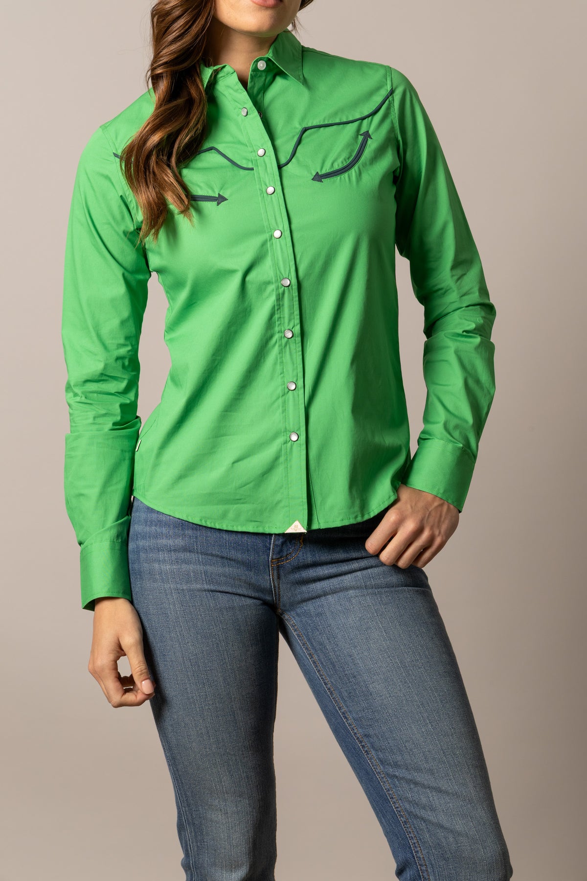 Kimes Ranch Logo Horn Blouse in Kelly Green with contrast stitching and long sleeves