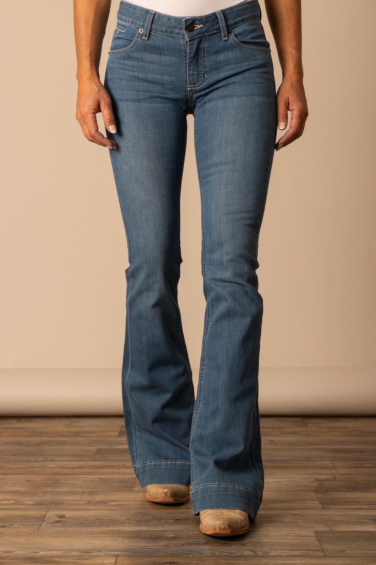 Kimes Ranch Lola jeans in Soho Fade with a bootcut silhouette and contrast stitching