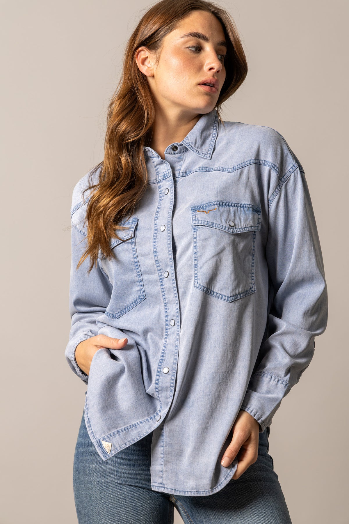 Kimes Ranch Olly jacket in Light Wash with western yoke and two chest pockets