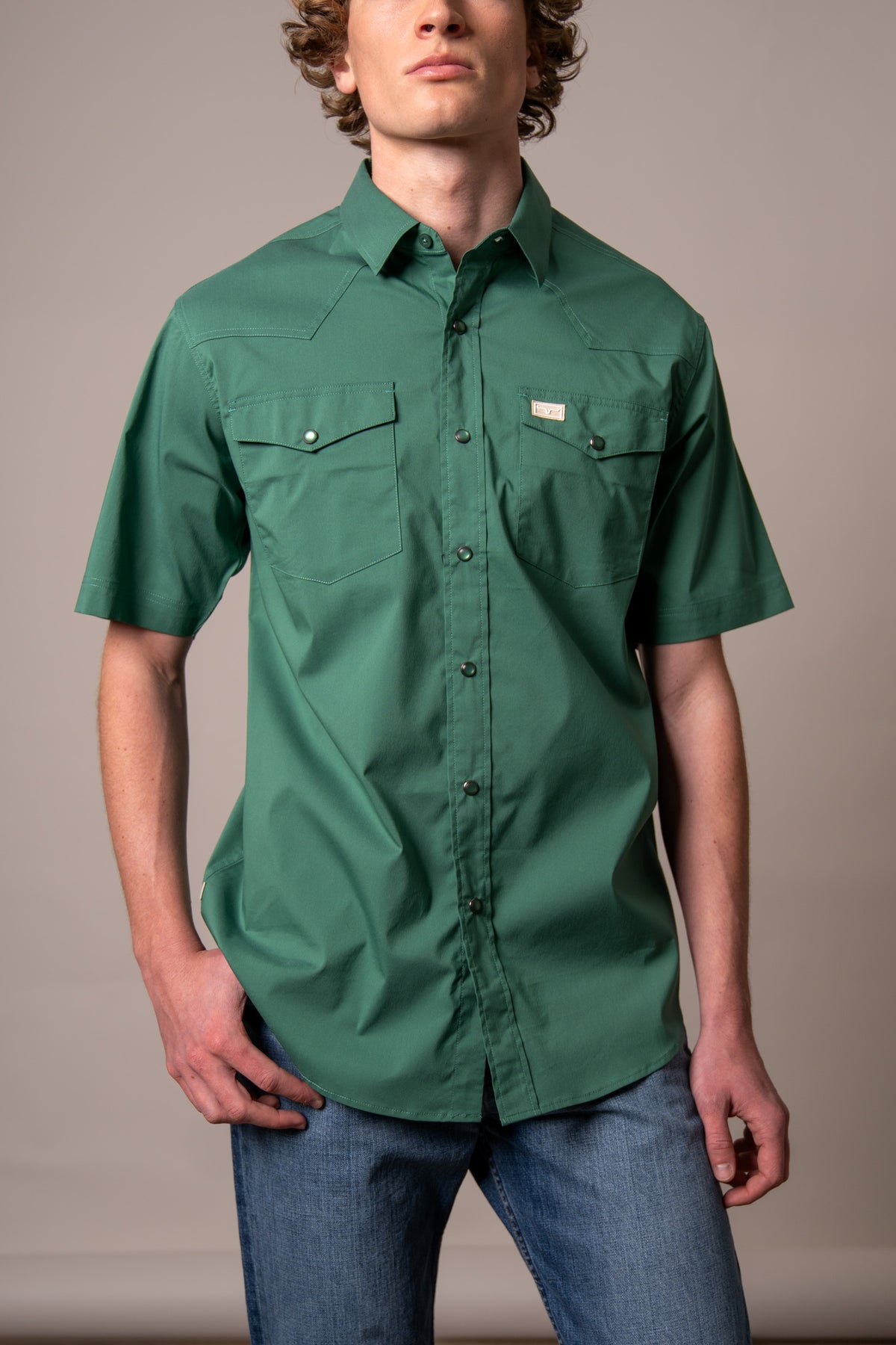 Kimes Ranch Rio Short Sleeve Dress Shirt in Forest with a button front and two chest pockets