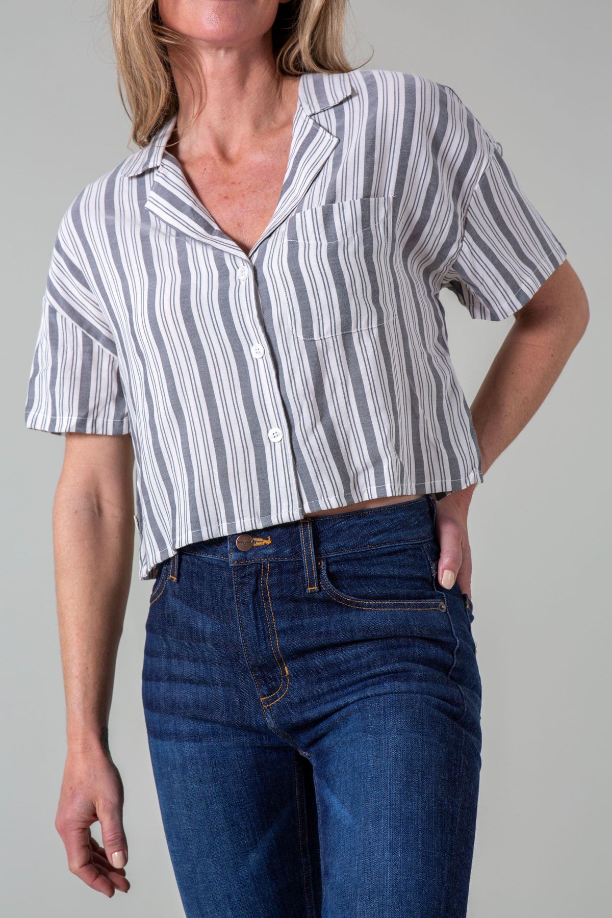 Kimes Ranch Ferris Top in Forged Iron with short sleeves, a collar, and a front pocket