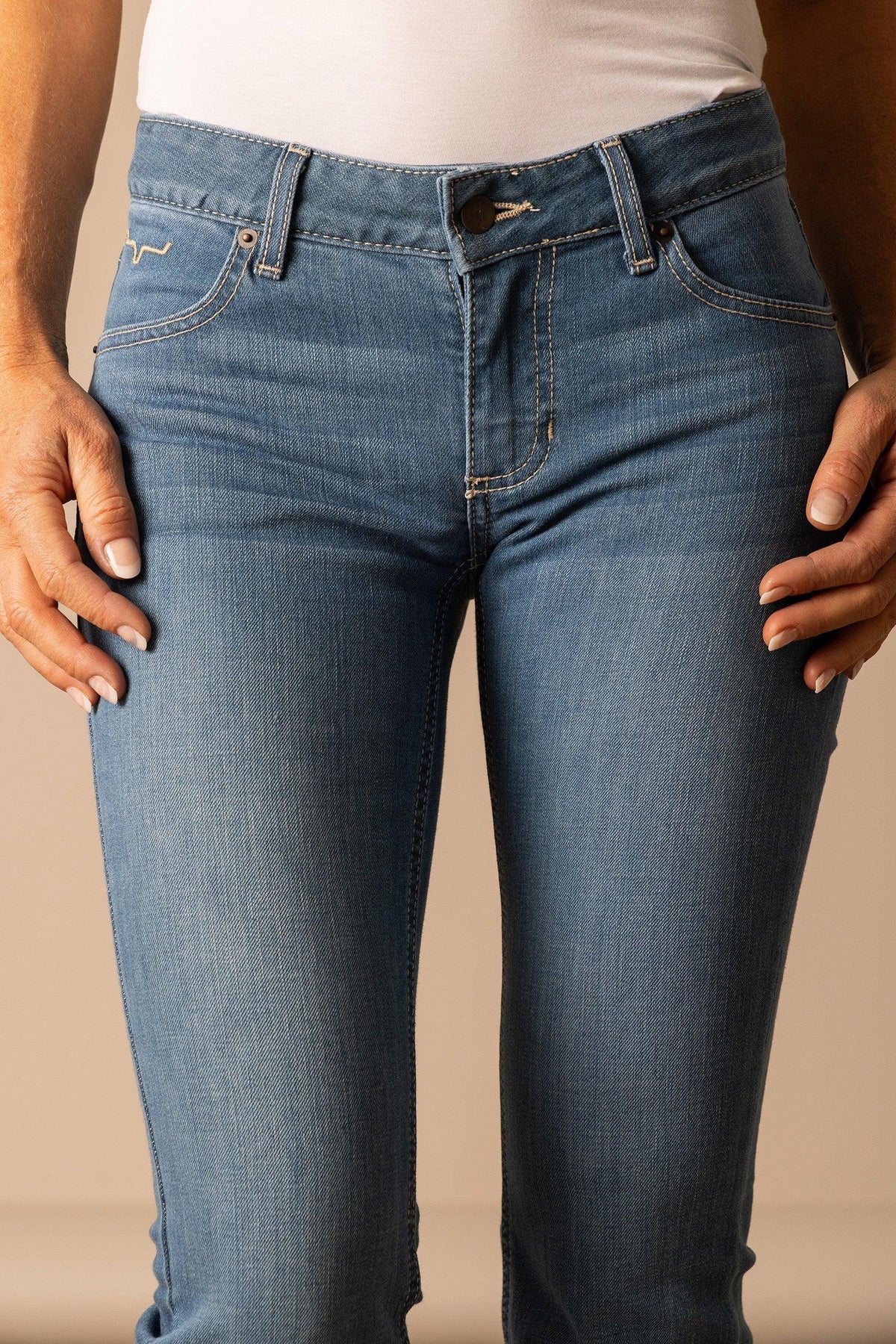 Kimes Ranch Lola jeans in Soho Fade with front pockets and contrast stitching