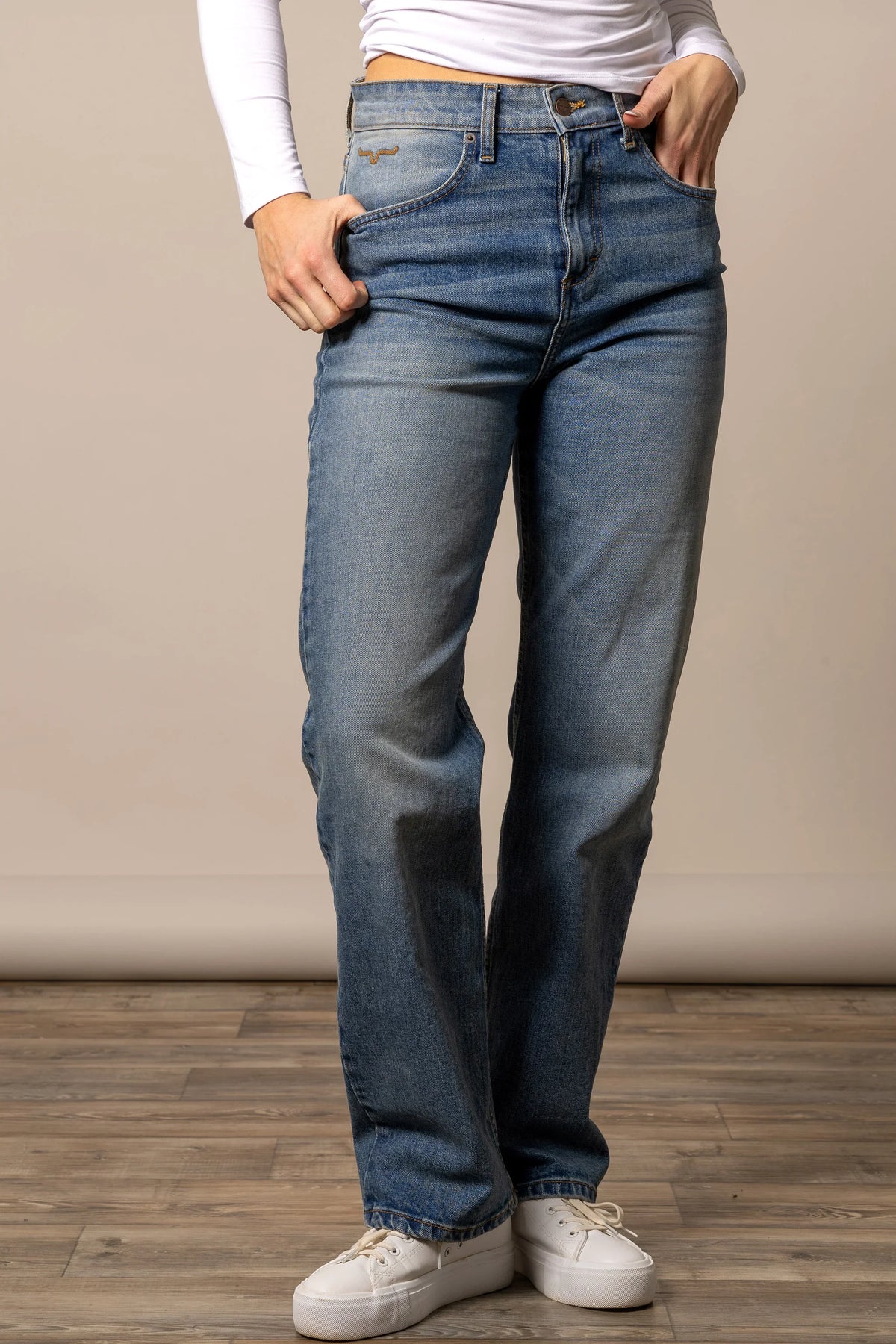 Kimes Ranch Mia jeans in blue with a straight leg silhouette and front pockets