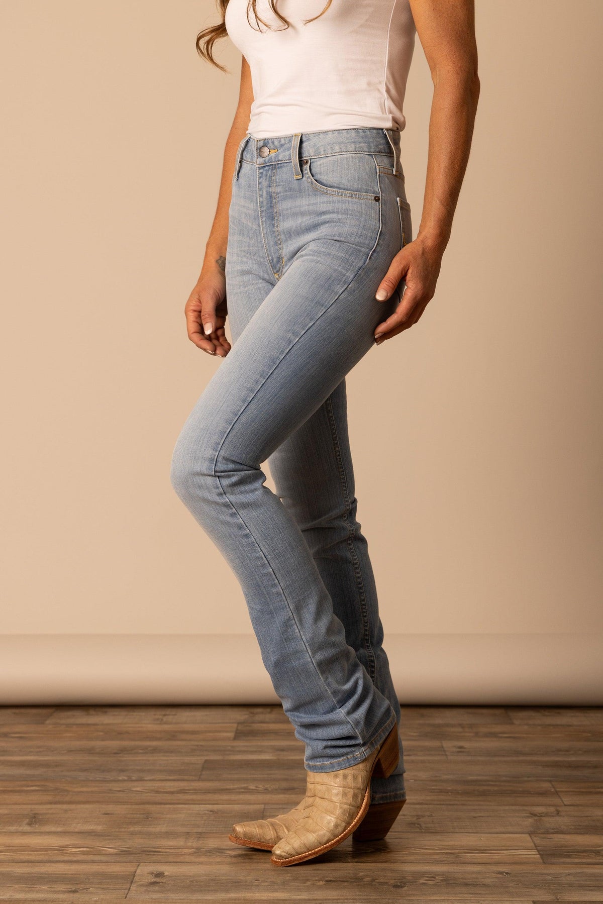 Kimes Ranch Sarah jeans in Light Wash, side view, with a slim fit and classic five-pocket styling